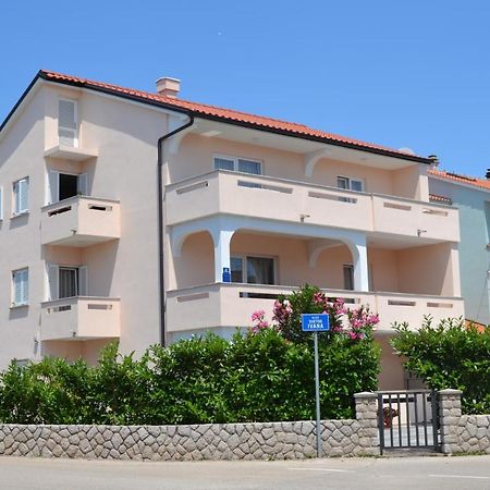 Apartment Stella Di Mare Krk Town Exteriör bild