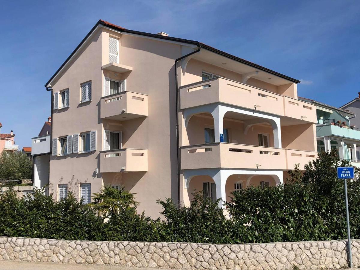 Apartment Stella Di Mare Krk Town Exteriör bild