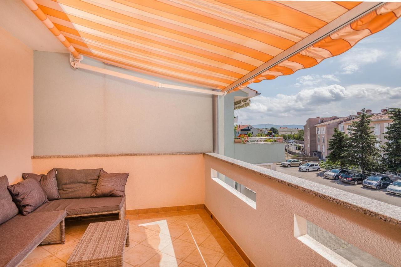Apartment Stella Di Mare Krk Town Exteriör bild